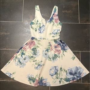 Francesca‘s floral dress